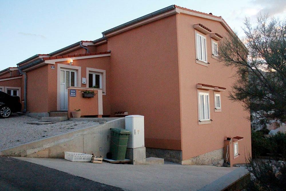 Apartmani Zeljko Metajna Extérieur photo